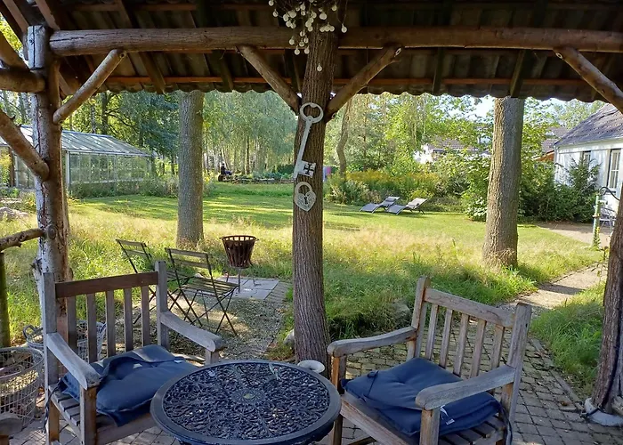 Het Mooie Uitzicht Bed & Breakfast 3*